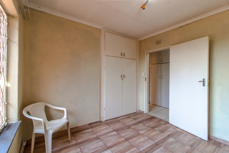 4 Bedroom Property for Sale in Strubensvallei Gauteng