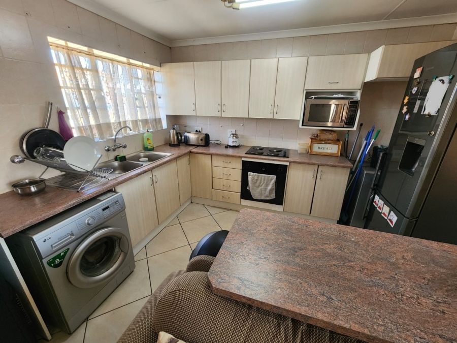 2 Bedroom Property for Sale in Beyers Park Gauteng