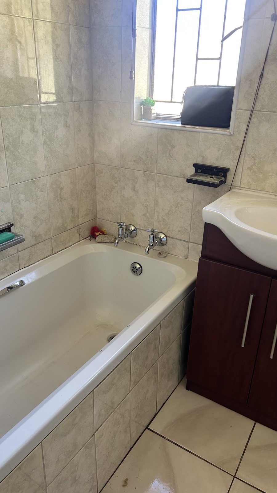 2 Bedroom Property for Sale in Georginia Gauteng