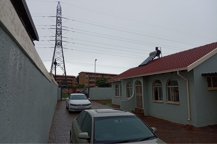 3 Bedroom Property for Sale in Protea Glen Gauteng