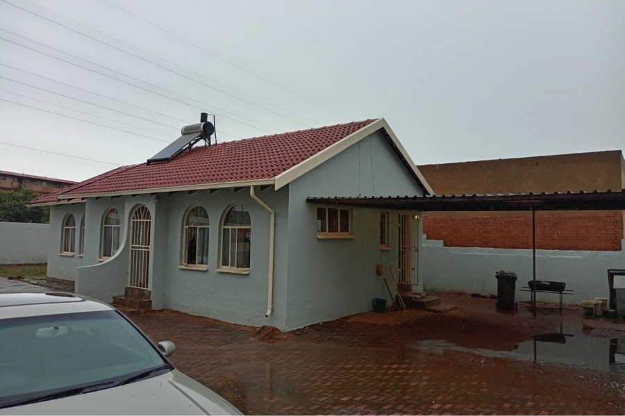 3 Bedroom Property for Sale in Protea Glen Gauteng