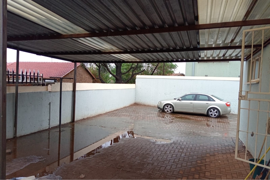 3 Bedroom Property for Sale in Protea Glen Gauteng