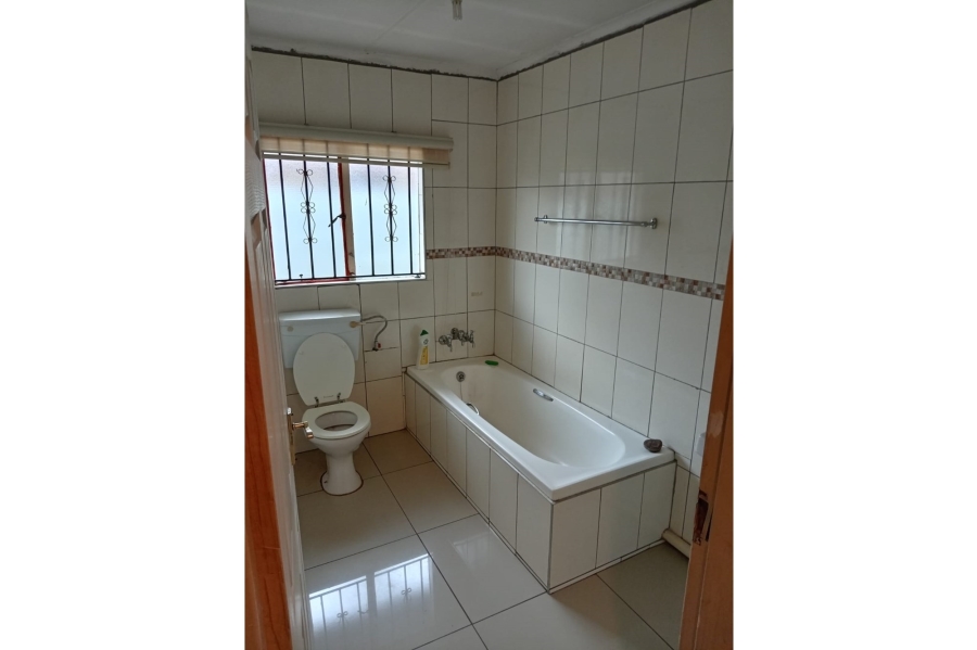 3 Bedroom Property for Sale in Protea Glen Gauteng