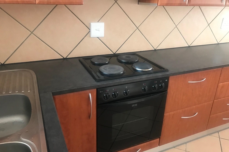 To Let 2 Bedroom Property for Rent in Impala Park Gauteng