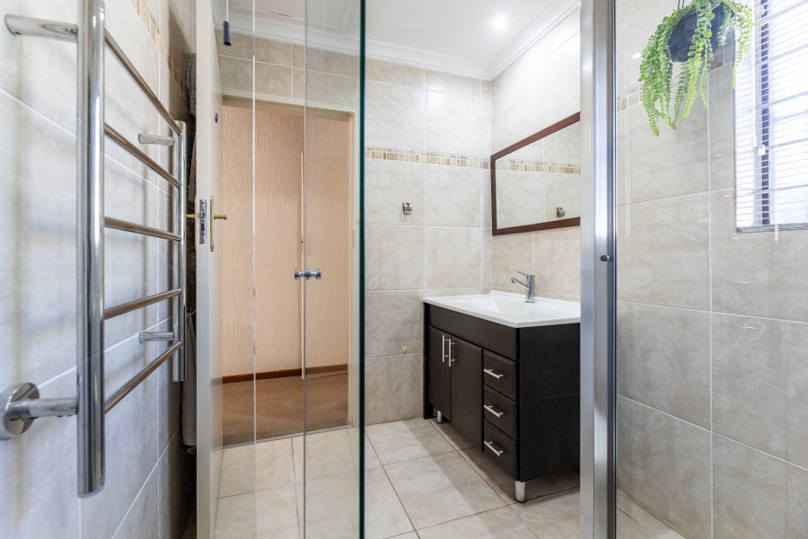 3 Bedroom Property for Sale in Bryanston Gauteng