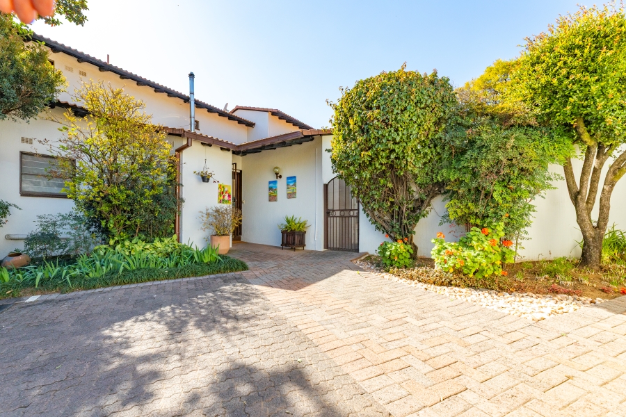 3 Bedroom Property for Sale in Bryanston Gauteng