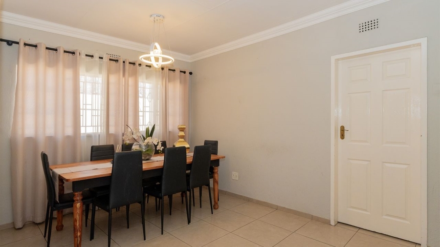 4 Bedroom Property for Sale in The Stewards Gauteng