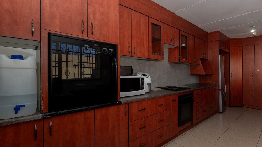 4 Bedroom Property for Sale in The Stewards Gauteng