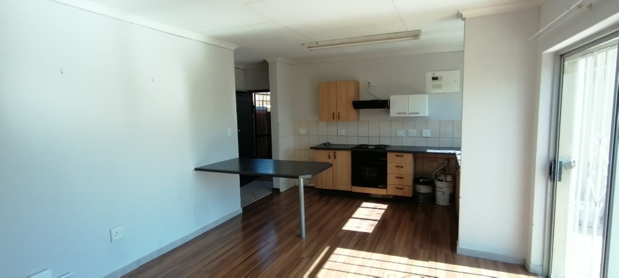 1 Bedroom Property for Sale in Ruimsig Gauteng