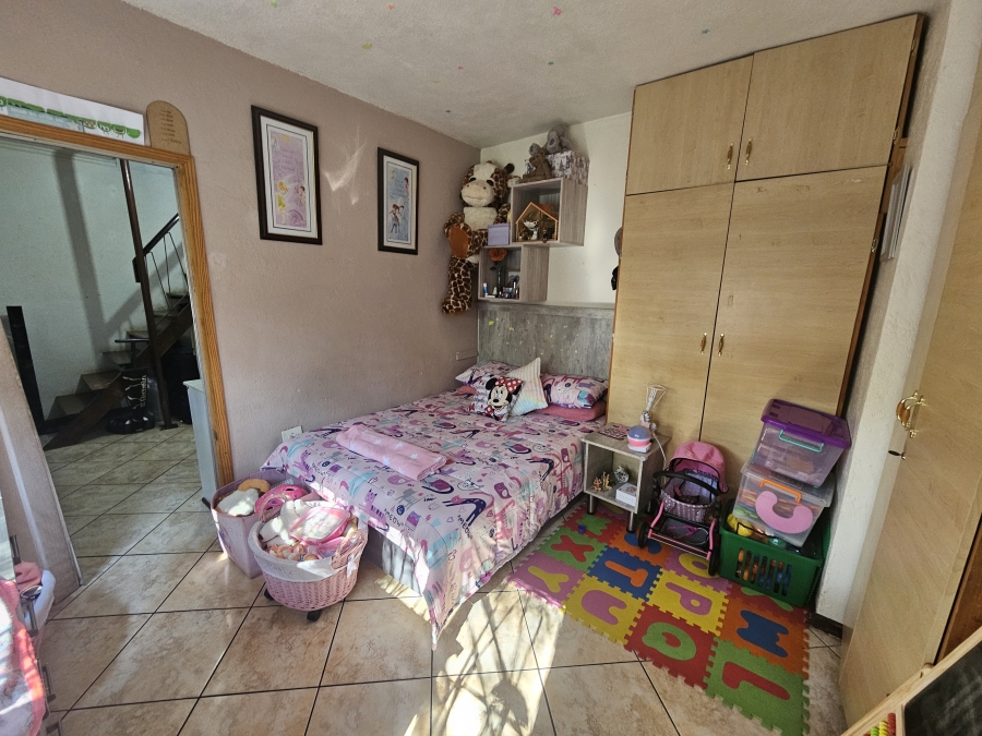 4 Bedroom Property for Sale in Harmelia Gauteng