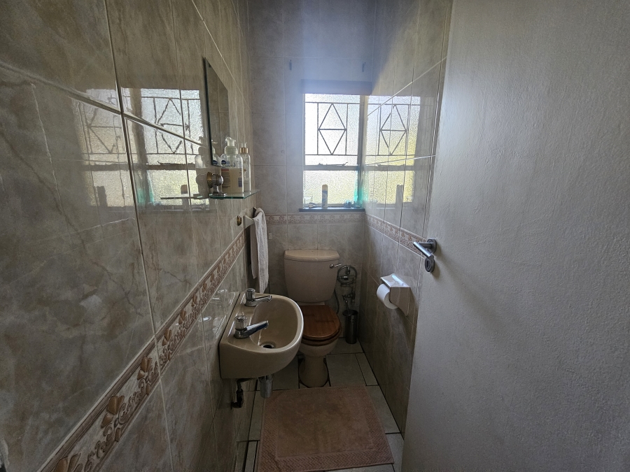 4 Bedroom Property for Sale in Harmelia Gauteng