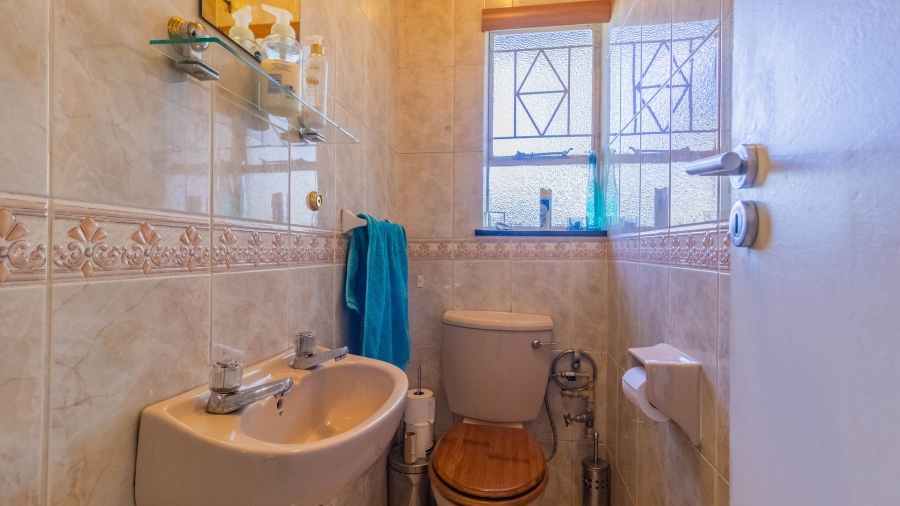 4 Bedroom Property for Sale in Harmelia Gauteng