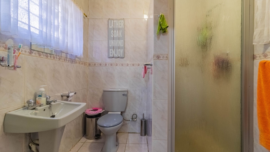 4 Bedroom Property for Sale in Harmelia Gauteng