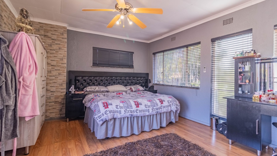 4 Bedroom Property for Sale in Harmelia Gauteng