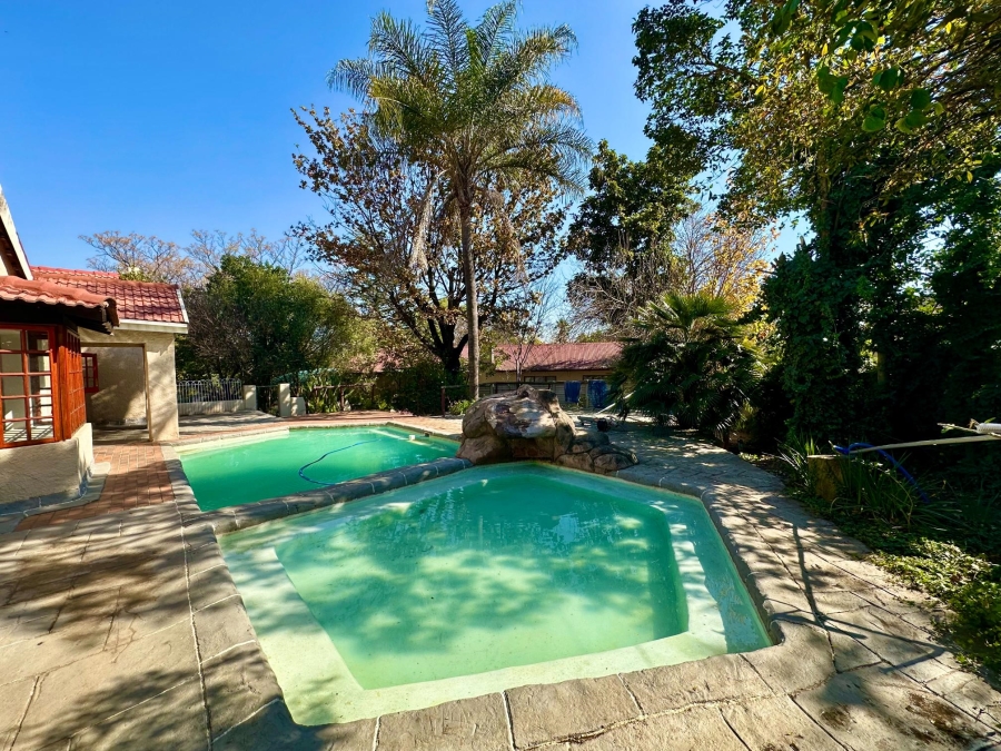 4 Bedroom Property for Sale in Bryanston Gauteng