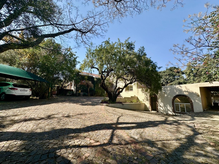 4 Bedroom Property for Sale in Bryanston Gauteng