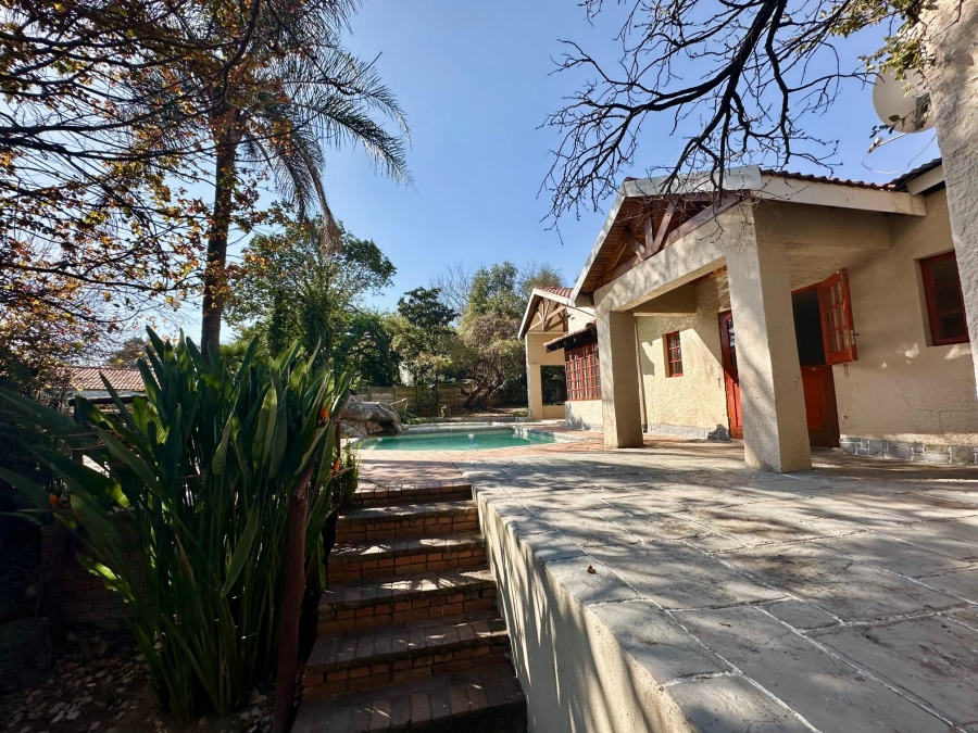 4 Bedroom Property for Sale in Bryanston Gauteng