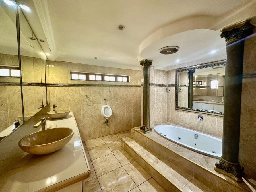 4 Bedroom Property for Sale in Bryanston Gauteng