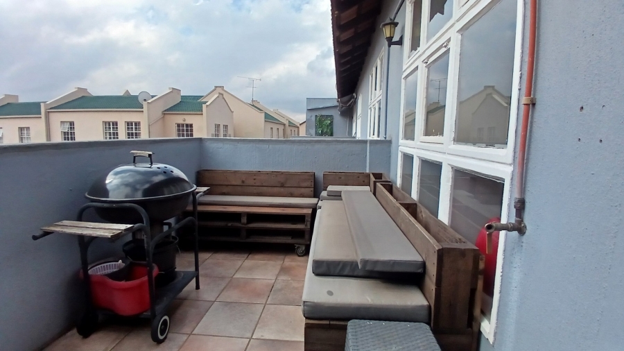 2 Bedroom Property for Sale in New Redruth Gauteng