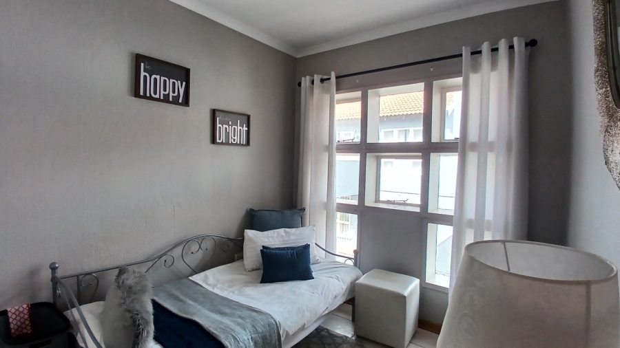 2 Bedroom Property for Sale in New Redruth Gauteng