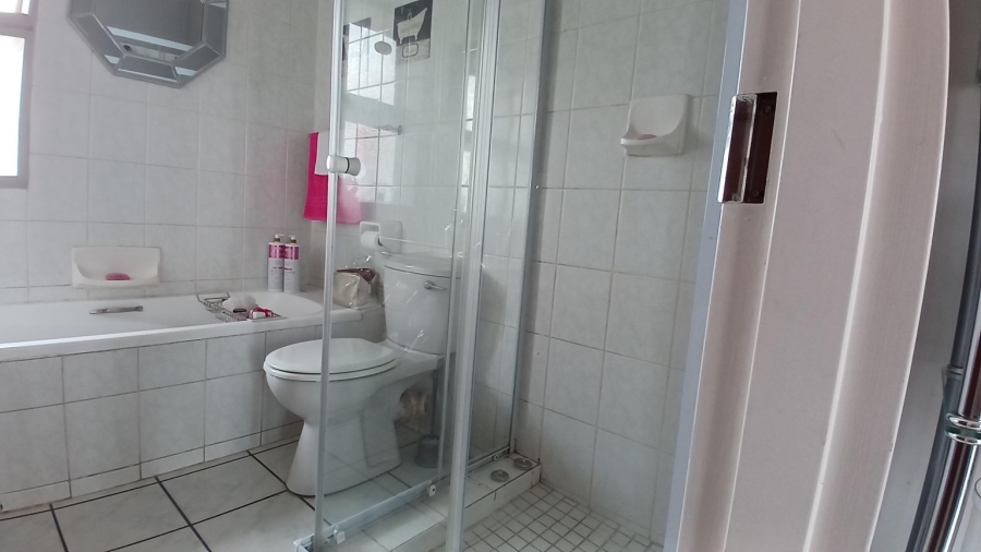 2 Bedroom Property for Sale in New Redruth Gauteng