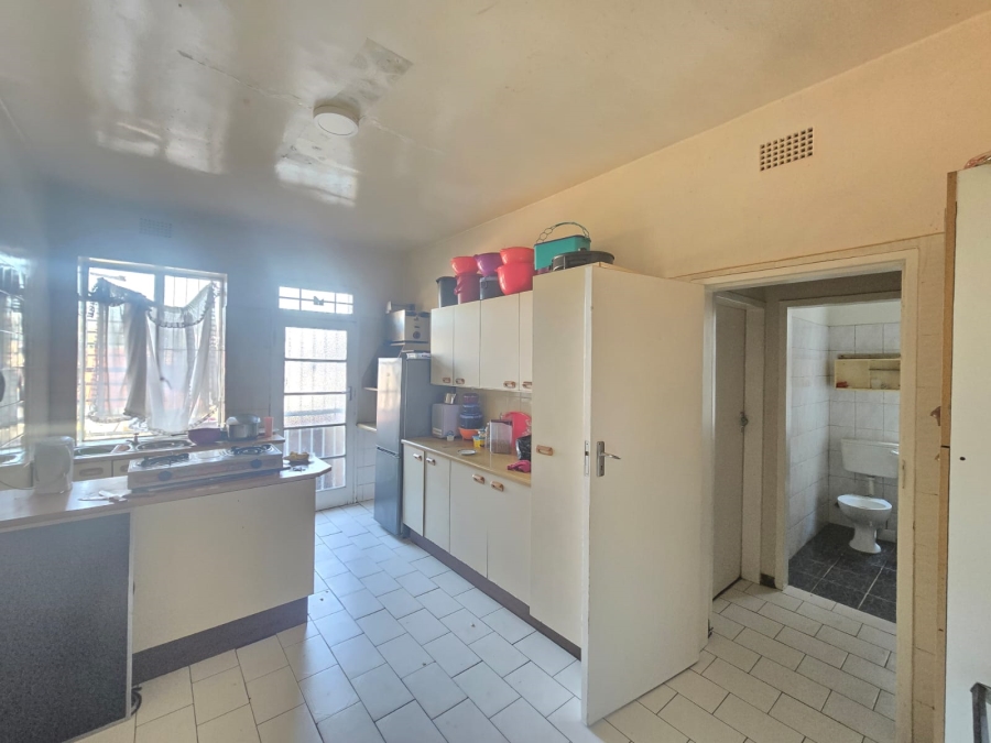 11 Bedroom Property for Sale in Bellevue East Gauteng