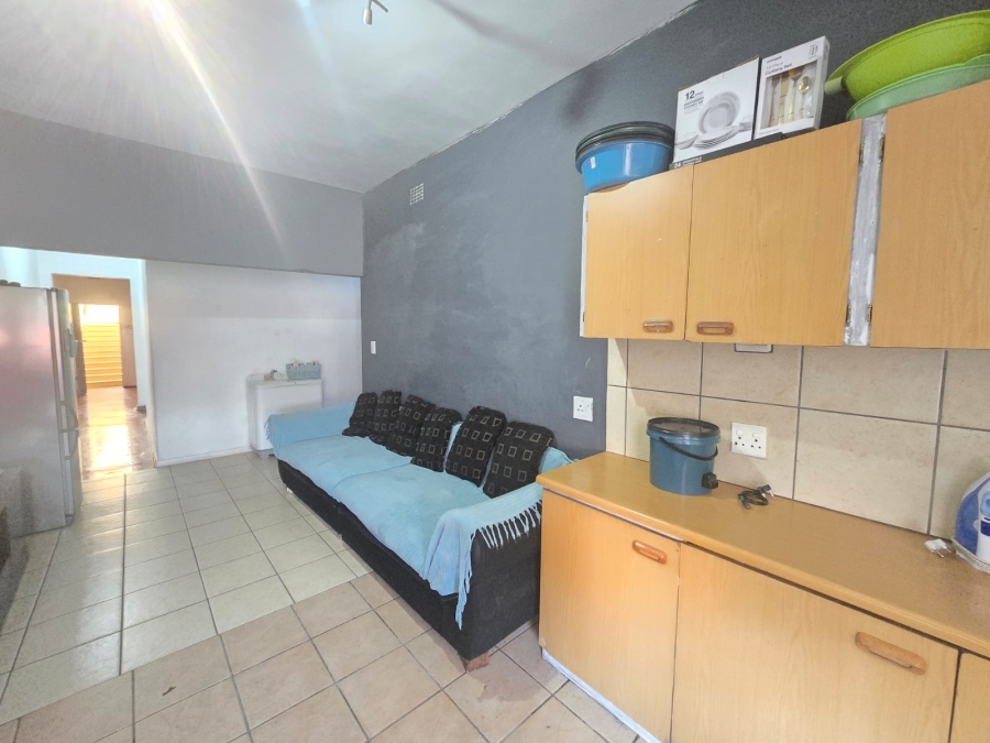 11 Bedroom Property for Sale in Bellevue East Gauteng