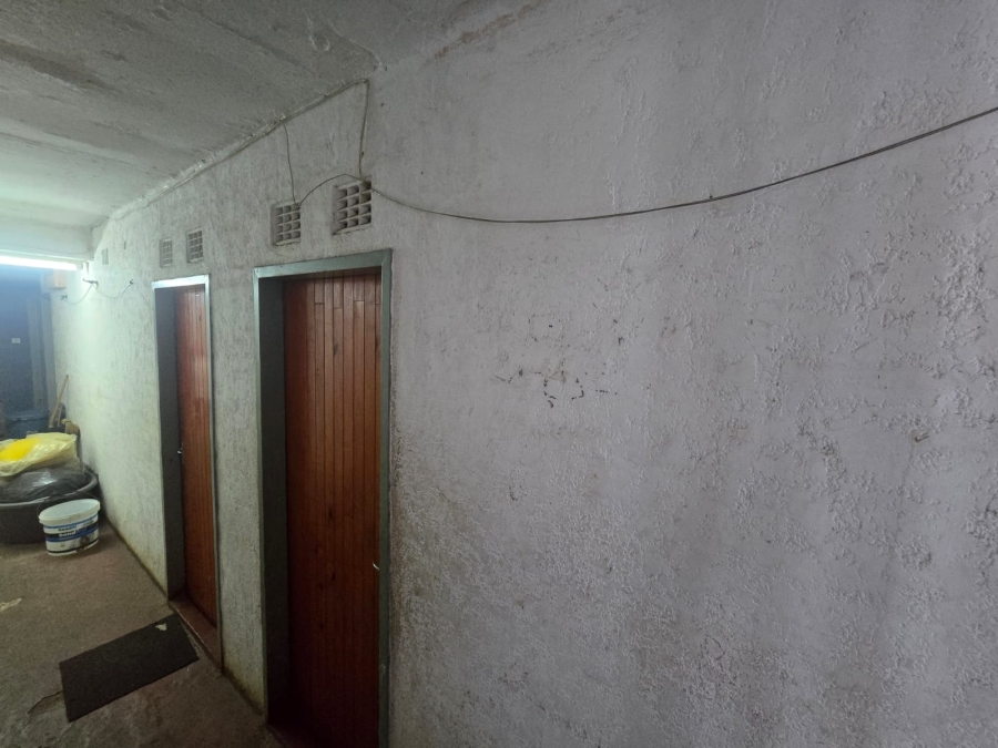 11 Bedroom Property for Sale in Bellevue East Gauteng