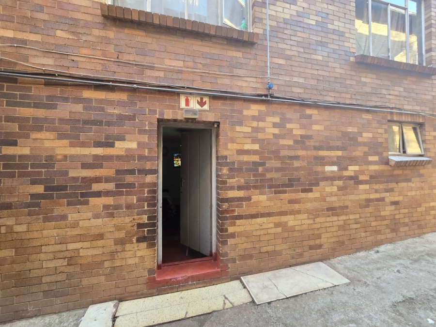 11 Bedroom Property for Sale in Bellevue East Gauteng