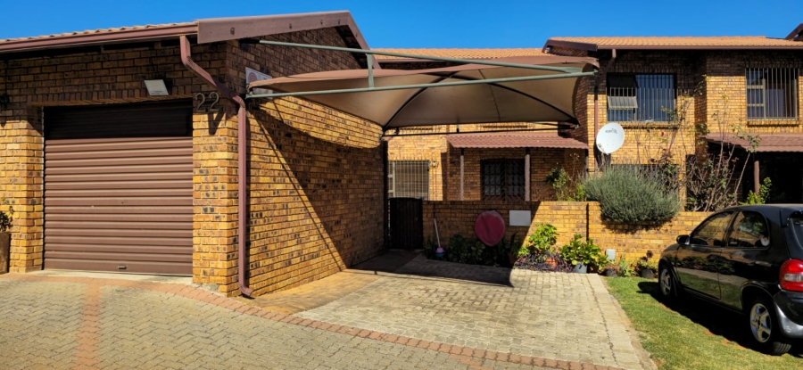 3 Bedroom Property for Sale in Klopperpark Gauteng