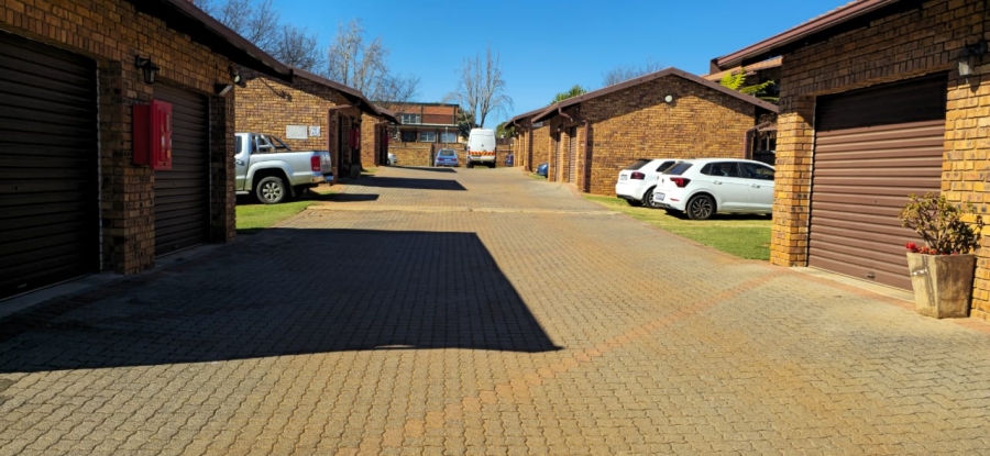 3 Bedroom Property for Sale in Klopperpark Gauteng