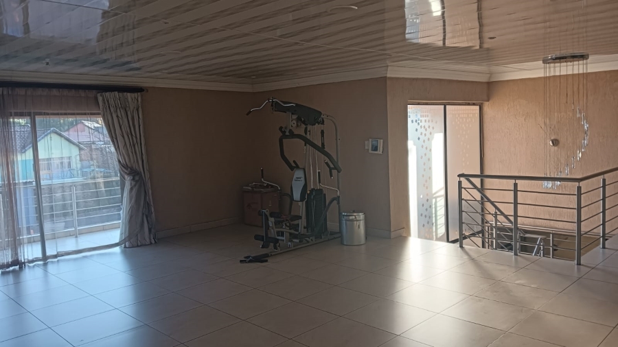 To Let 7 Bedroom Property for Rent in Edleen Gauteng