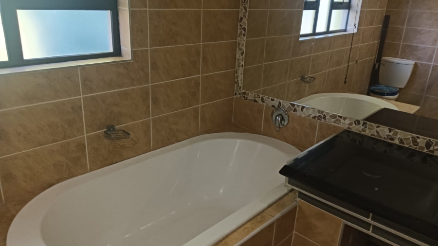 To Let 7 Bedroom Property for Rent in Edleen Gauteng