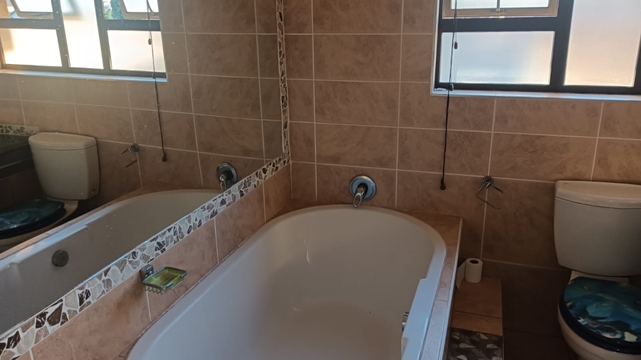 To Let 7 Bedroom Property for Rent in Edleen Gauteng