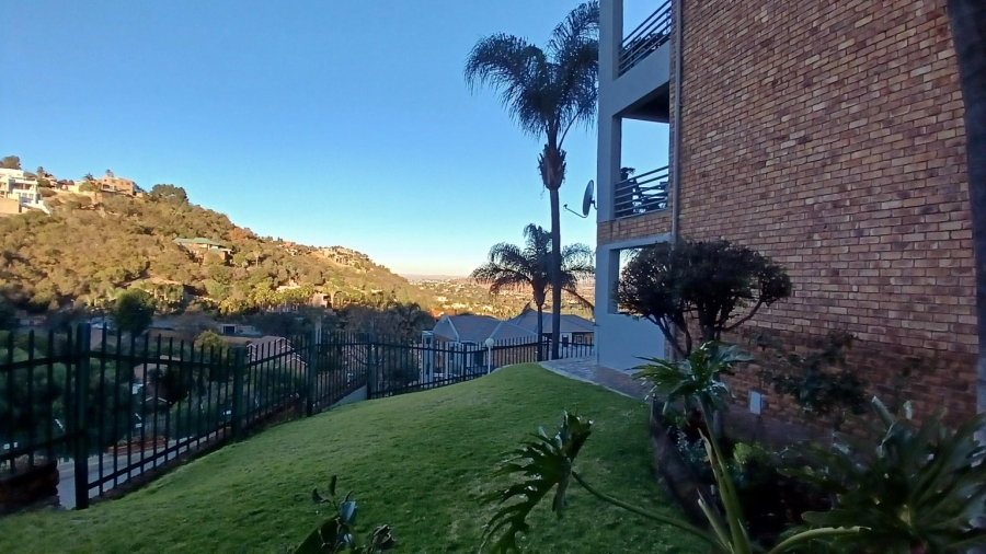 1 Bedroom Property for Sale in Bassonia Gauteng
