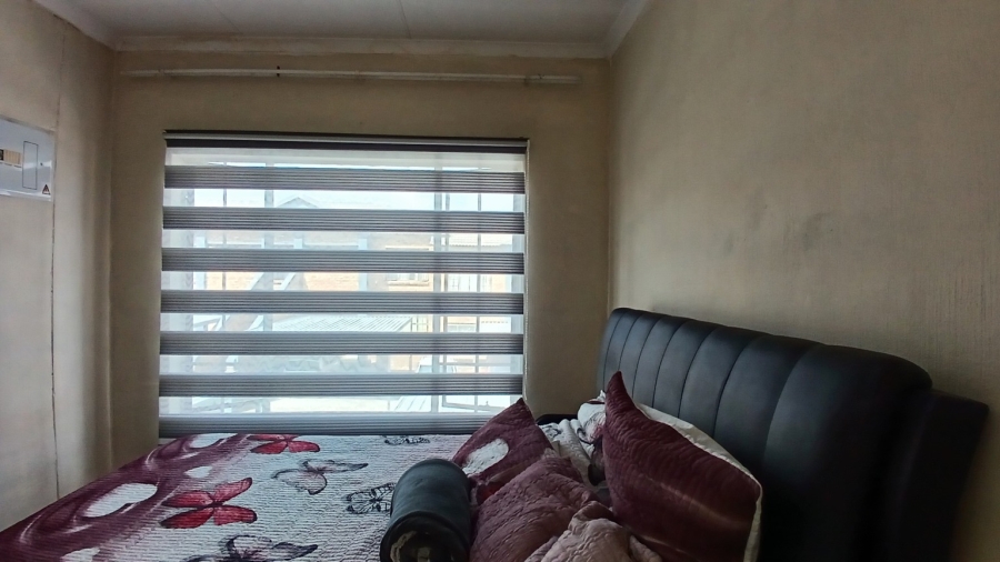 2 Bedroom Property for Sale in Klippoortje Gauteng
