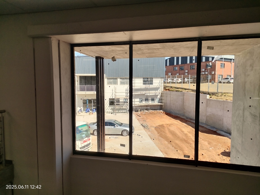 To Let commercial Property for Rent in Nooitgedacht Gauteng