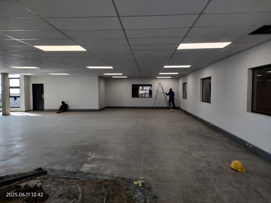 To Let commercial Property for Rent in Nooitgedacht Gauteng