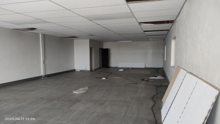 To Let commercial Property for Rent in Nooitgedacht Gauteng