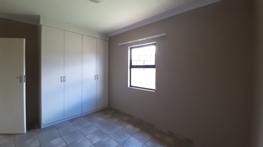 To Let 2 Bedroom Property for Rent in Albemarle Gauteng