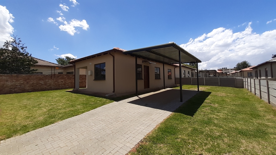 To Let 2 Bedroom Property for Rent in Albemarle Gauteng