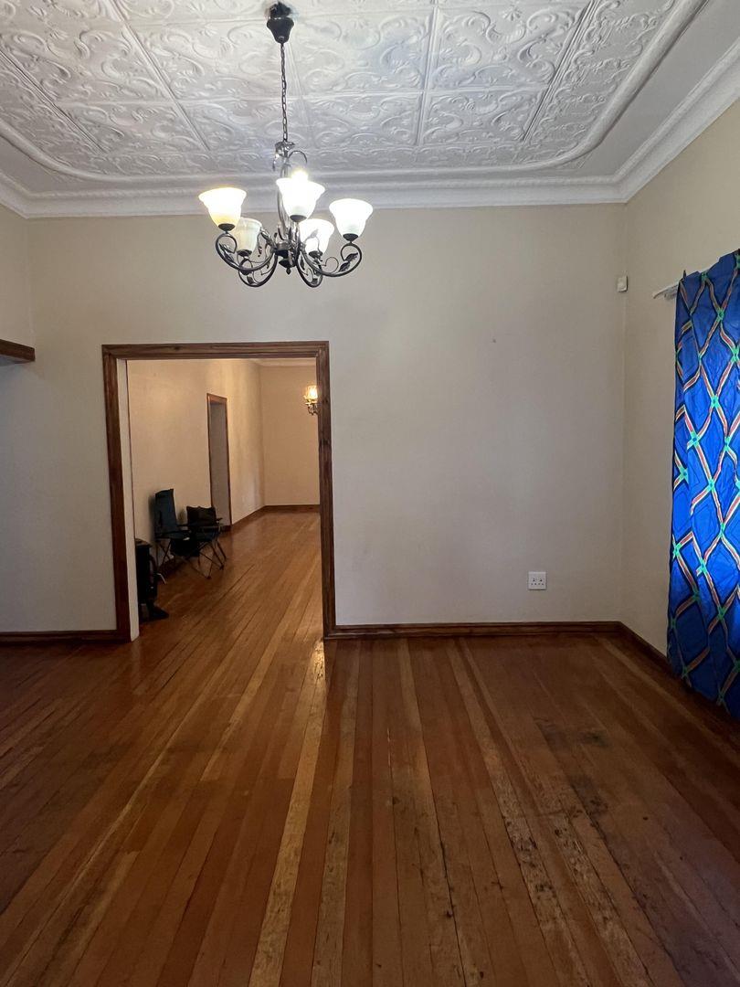 To Let 4 Bedroom Property for Rent in Parkhill Gardens Gauteng
