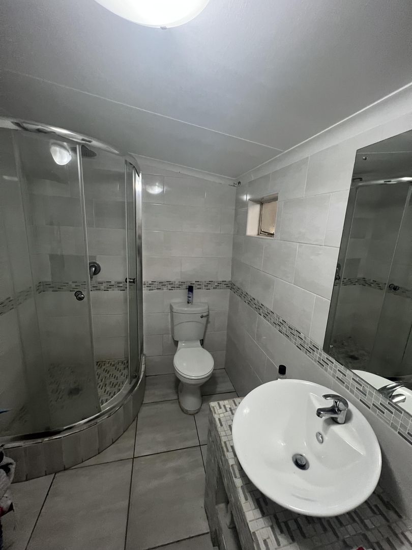 To Let 4 Bedroom Property for Rent in Parkhill Gardens Gauteng