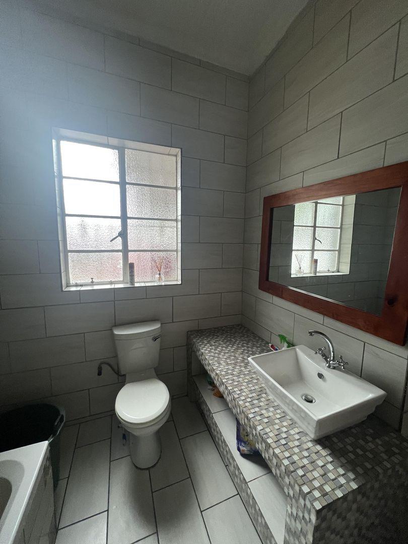 To Let 4 Bedroom Property for Rent in Parkhill Gardens Gauteng