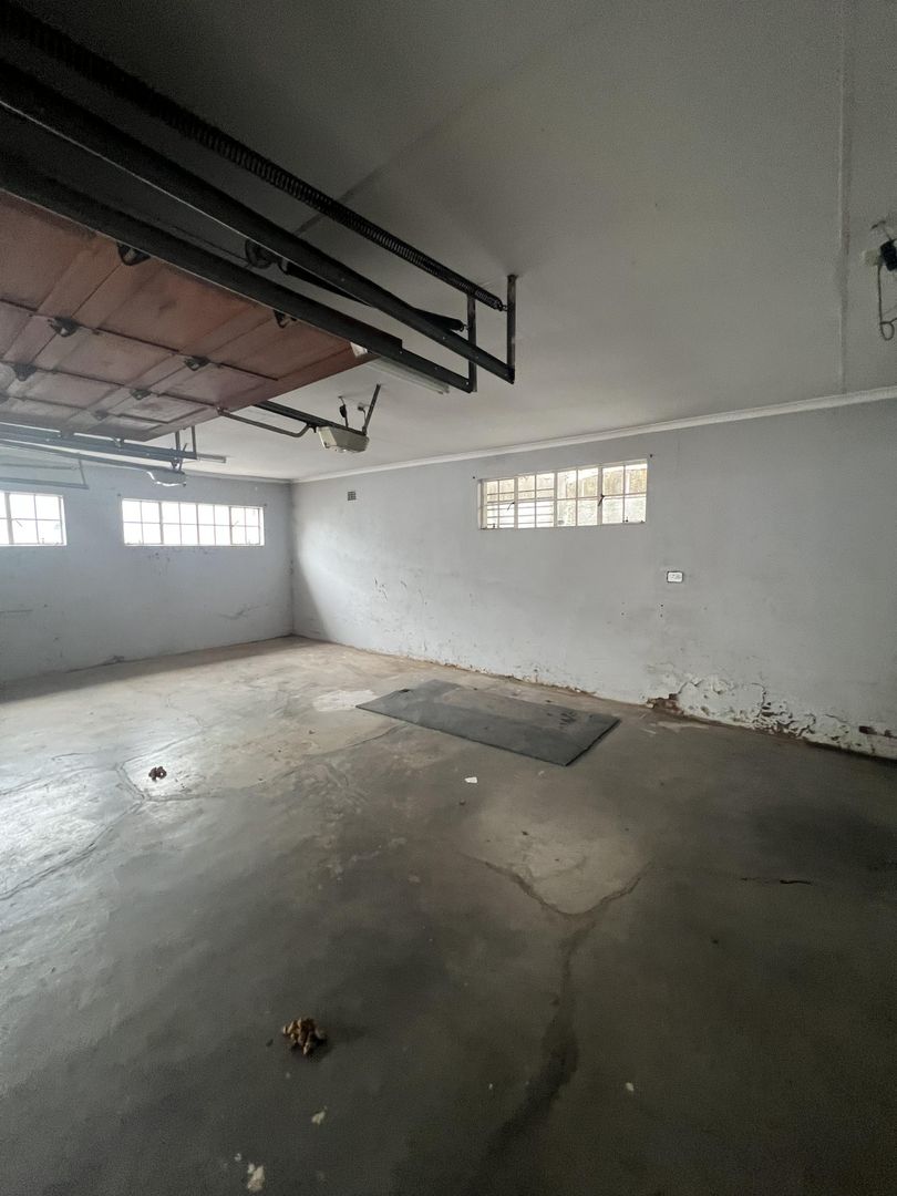 To Let 4 Bedroom Property for Rent in Parkhill Gardens Gauteng