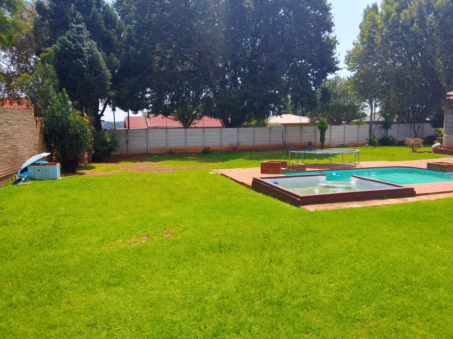 3 Bedroom Property for Sale in Witpoortjie Gauteng