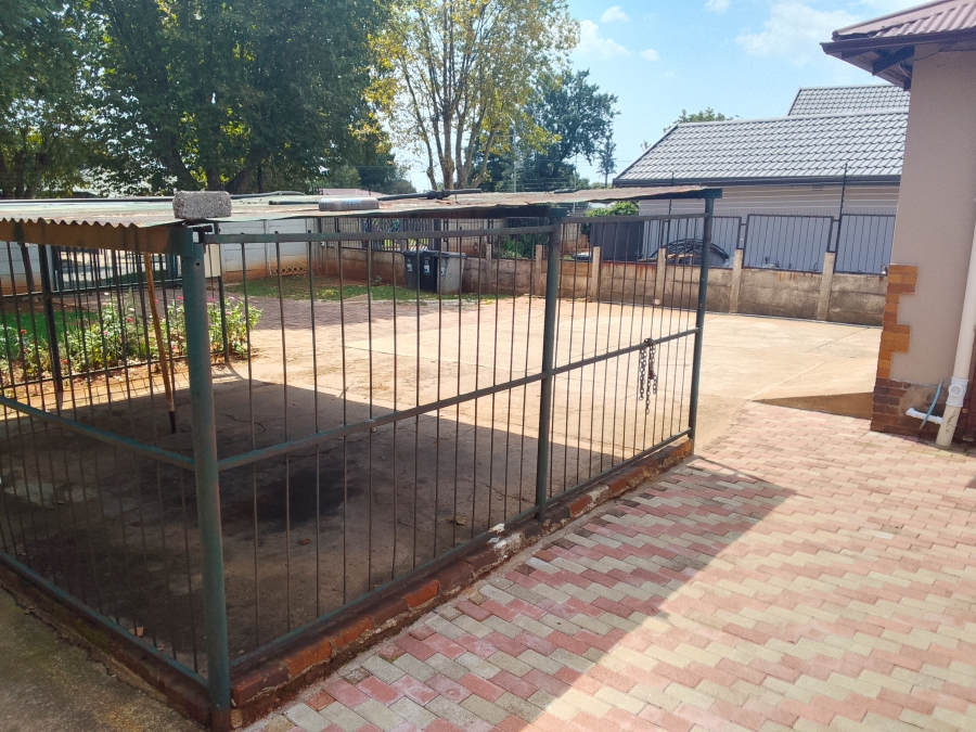 3 Bedroom Property for Sale in Witpoortjie Gauteng
