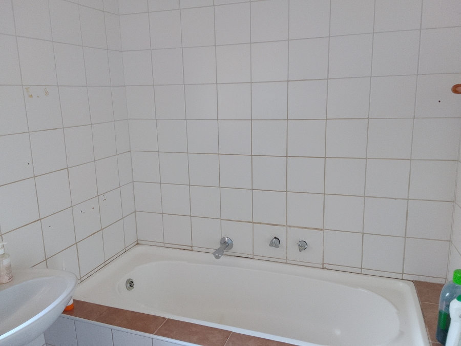 3 Bedroom Property for Sale in Witpoortjie Gauteng