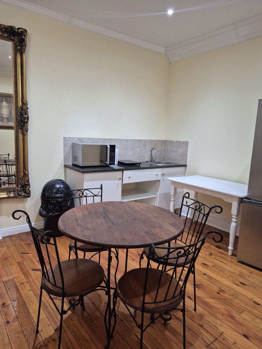 To Let 2 Bedroom Property for Rent in Waterkloof Gauteng