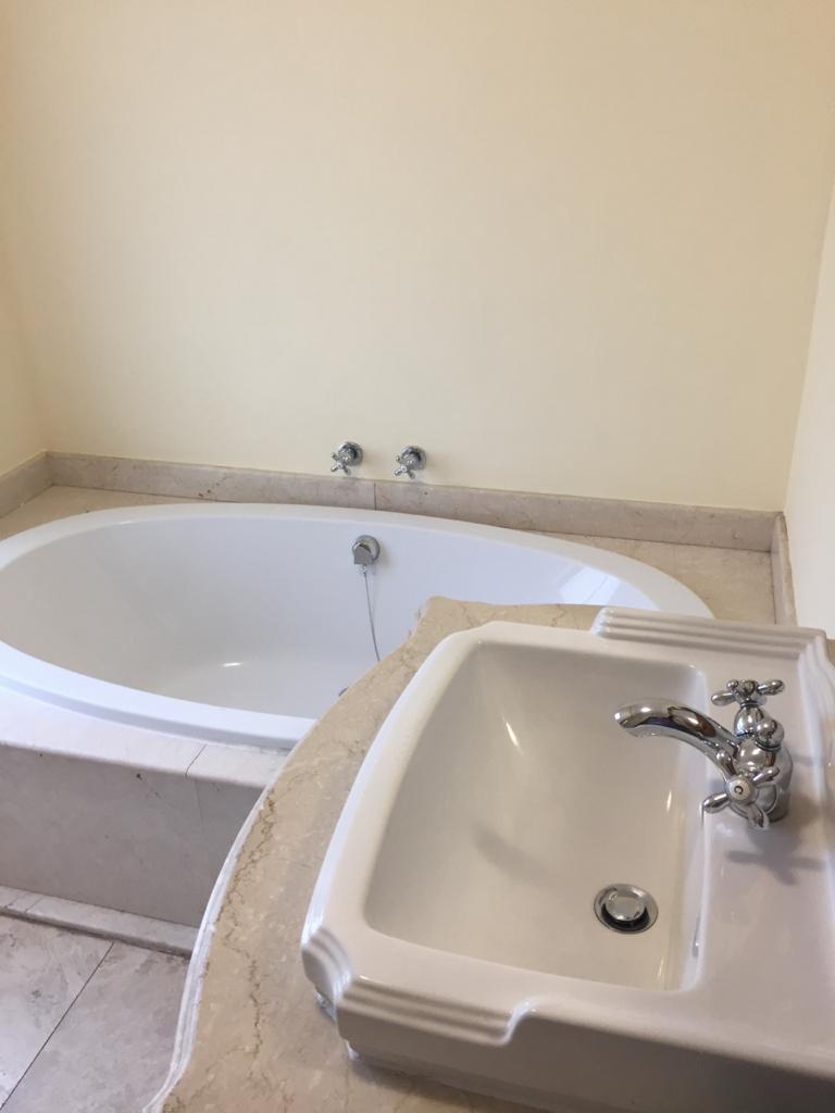 To Let 2 Bedroom Property for Rent in Waterkloof Gauteng